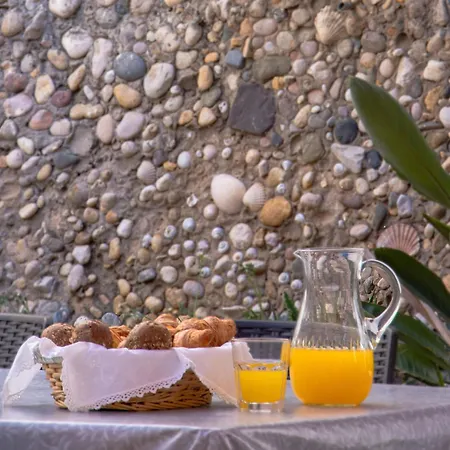 Urban - Casa Amarela * Carvoeiro (Lagoa)