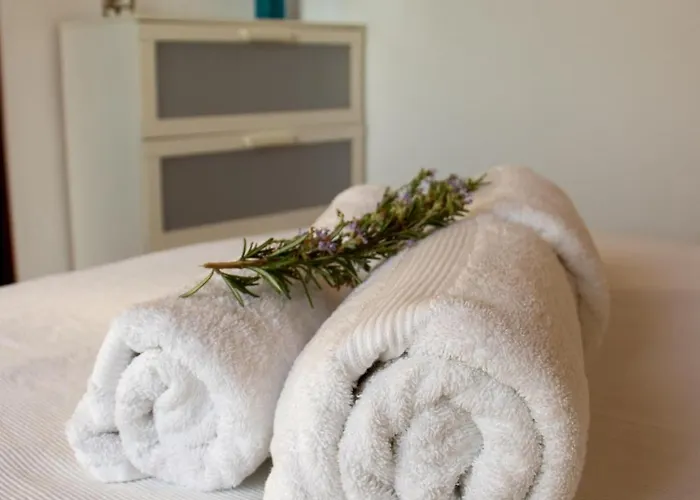 Urban - Casa Amarela * Carvoeiro (Lagoa)