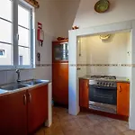 Urban - Casa Amarela * كارفويرو