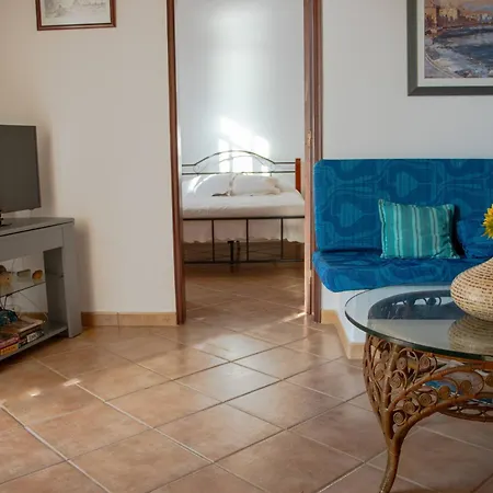 Urban - Casa Amarela Carvoeiro (Lagoa)